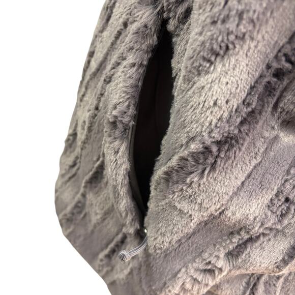 The North Face Furlander Faux Fur Hooded Vest Gray L NWOT - Picture 8 of 11